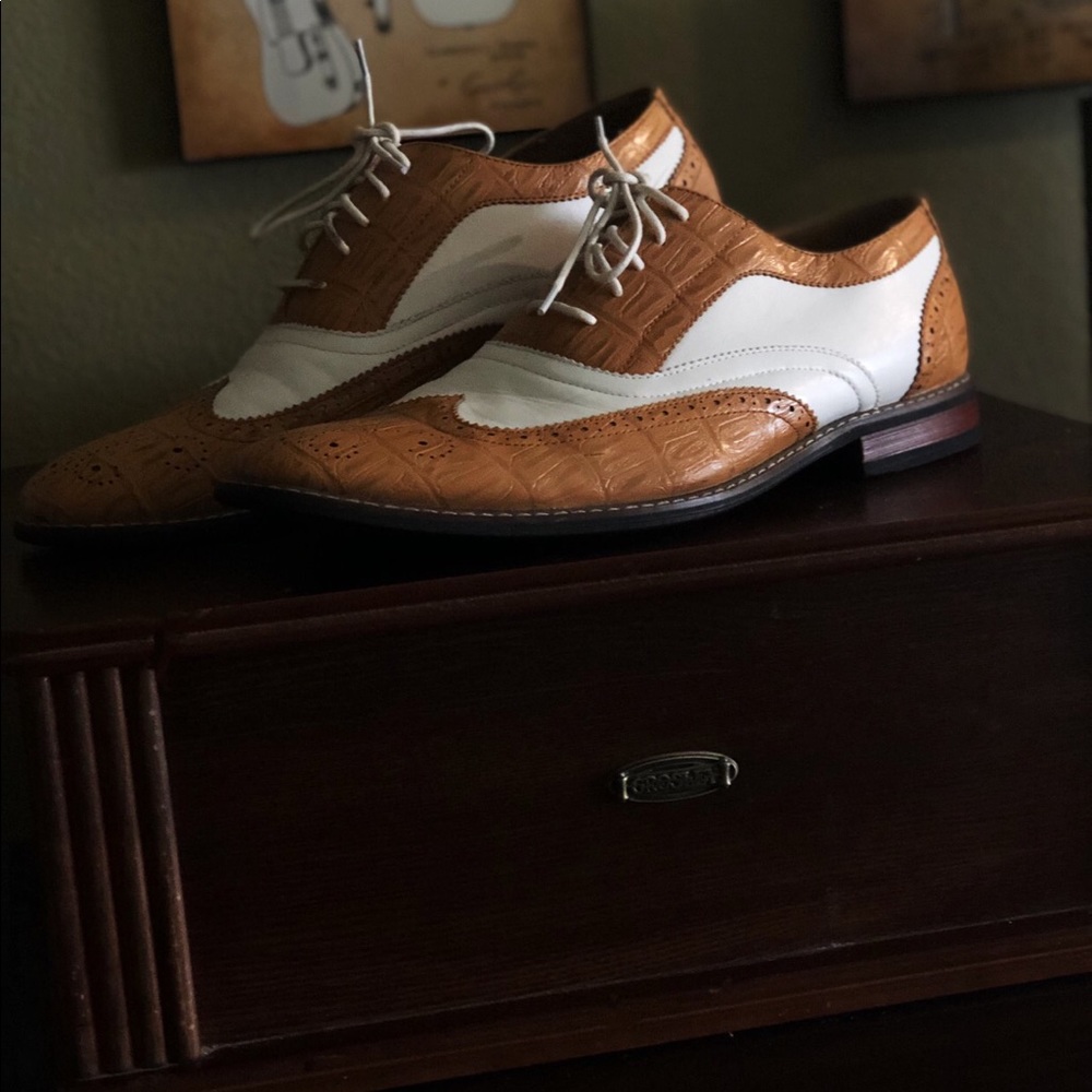 Parrazo Wingtip Dress Shoes